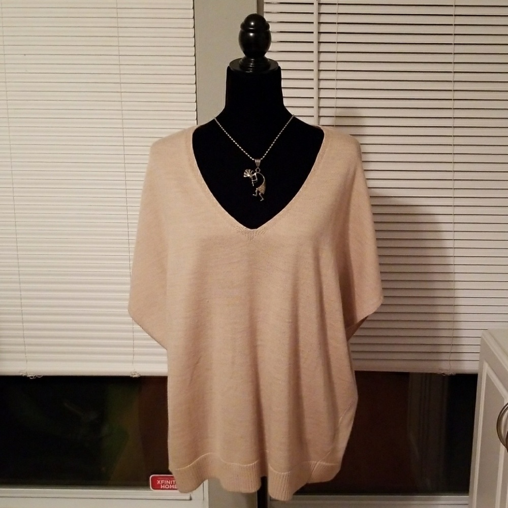 Cold water Creek Short Sleeve V-neck Sweater