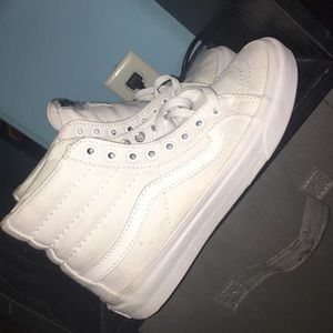 white high top sk8 high vans