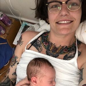 Meet your Posher, Demitra