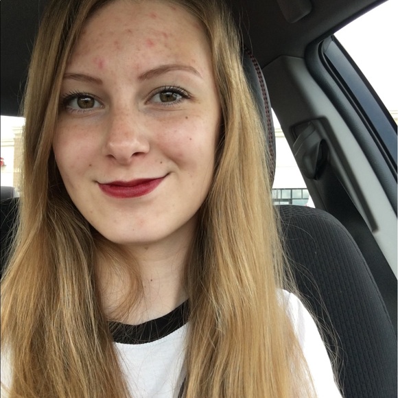 Meet your Posher, Alexa - Picture 1 of 1