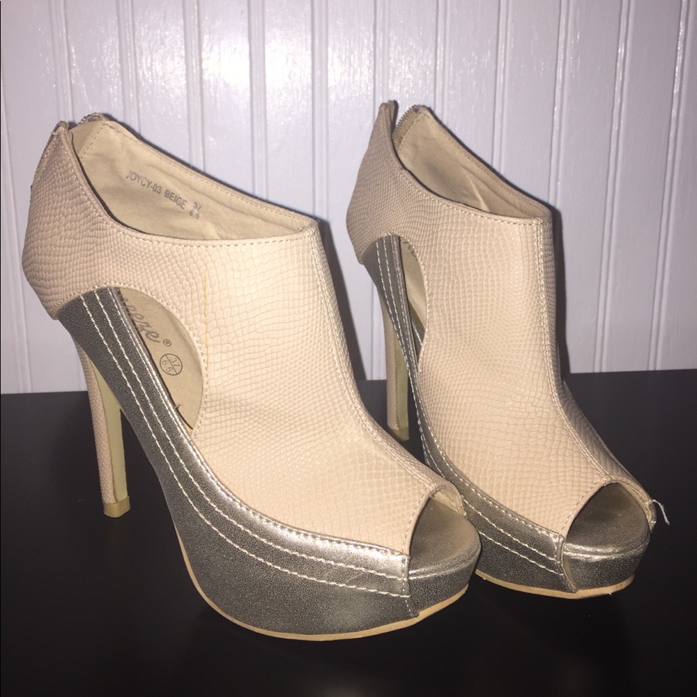 Heels - Picture 1 of 5