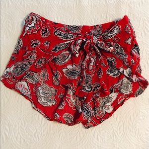 XS Floral tie shorts