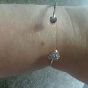 Adjustable bracelet