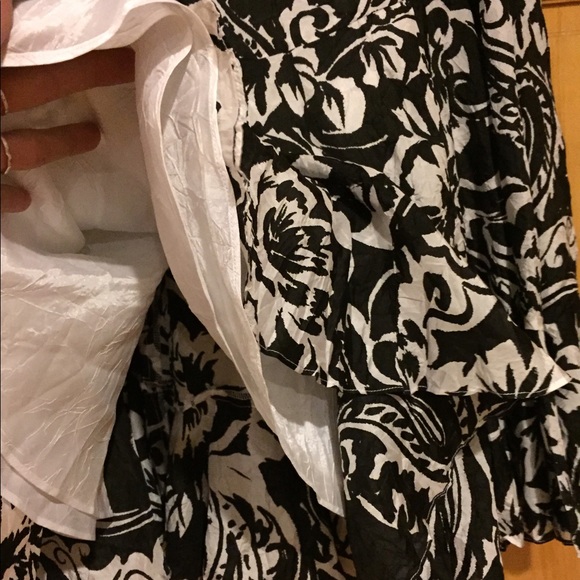 NWT Beautiful Lauren Ralph Lauren Silk Skirt - Picture 3 of 4