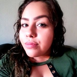 Meet your Posher, Denitza