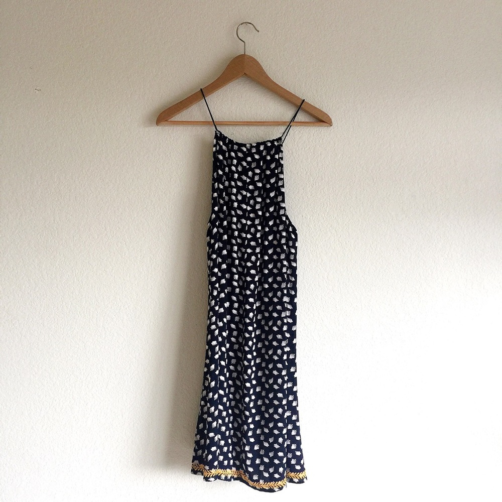 THML - print halter day dress - Picture 2 of 8