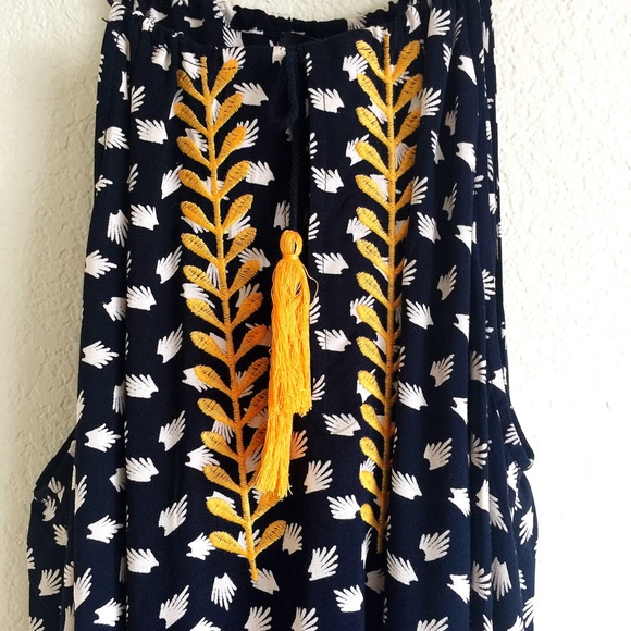 THML - print halter day dress - Picture 3 of 8