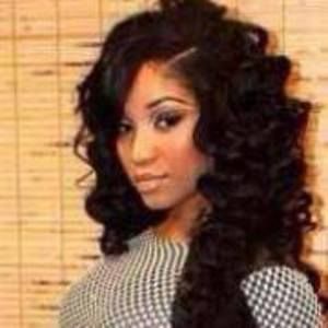 Meet your Posher, Tania