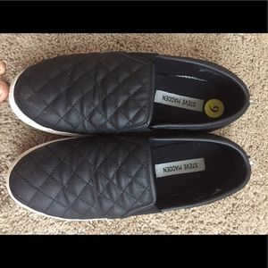 steve madden slip on sneaker