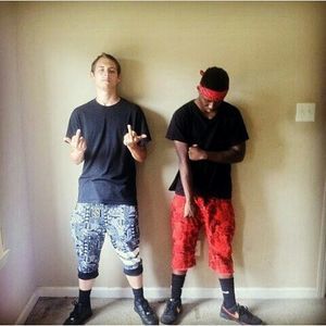 Meet your Posher, Dakota