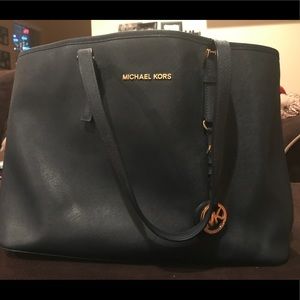 Michael Kors Navy Jet Set x large tote