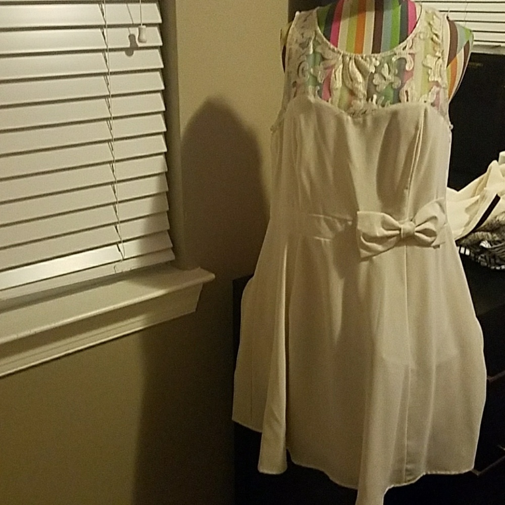 Cute Off-white dress for wedding and/or graduation