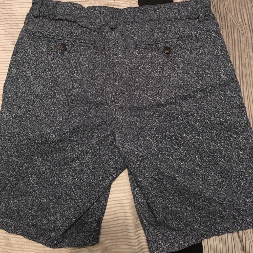 Shorts - Picture 2 of 5