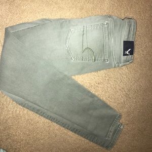 American Eagle. Size 2- short
