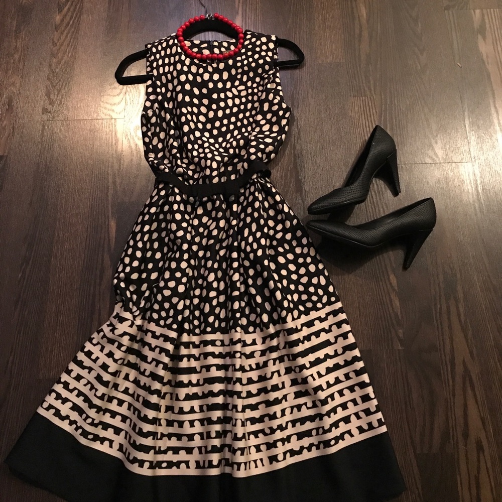 Taylor dress with ribbon at waist