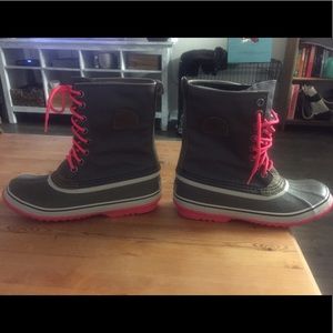 1964  PREMIUM WATERPROOF SOREL BOOTS