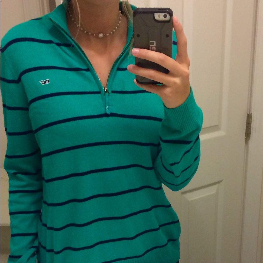 Vineyard Vines zip up pullover