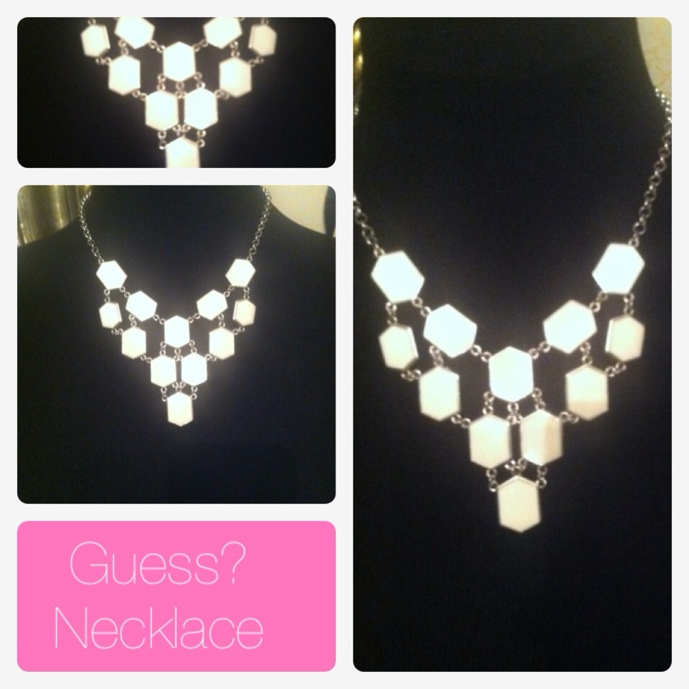 🎉Guess Necklace