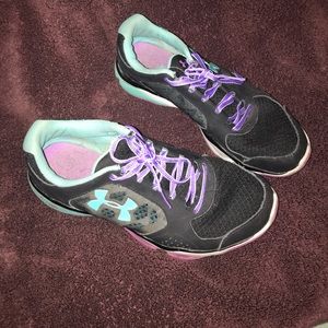 Women's Under Armour Size 10 Sneakers