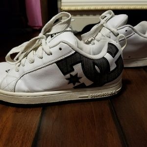*Sold* Dc Shoe Company Court Graffik SE White