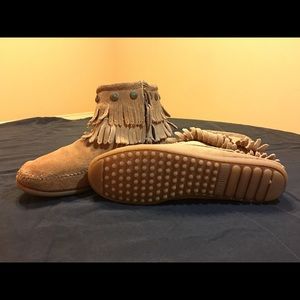 Minnetonka Moccasins Double Fringe Side Zip Boot