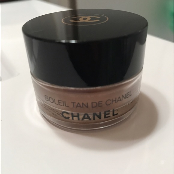 Soleil Tan De Chanel Bronzing Makeup Base Chanel