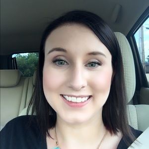 Meet your Posher, Jenifer