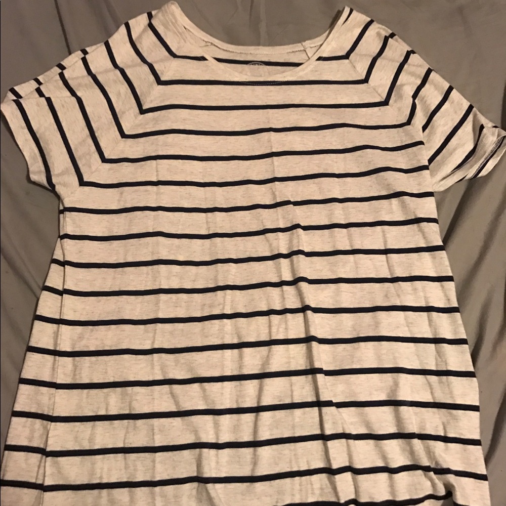 Large mountain khaki top! Never worn, with tags!