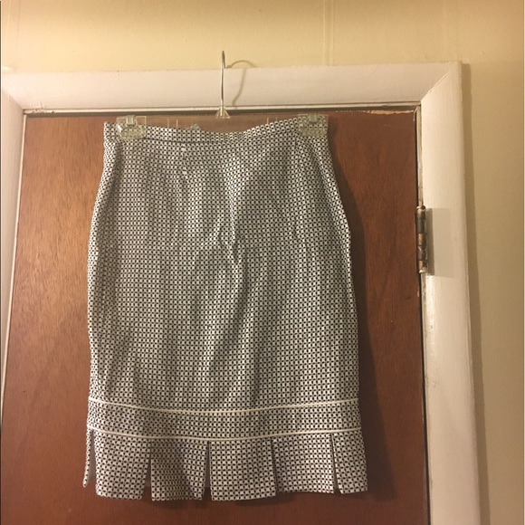 Dresses & Skirts - Pleated Skirt!