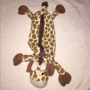 giraffe pencil pouch!