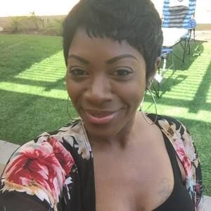 Meet your Posher, Eliska