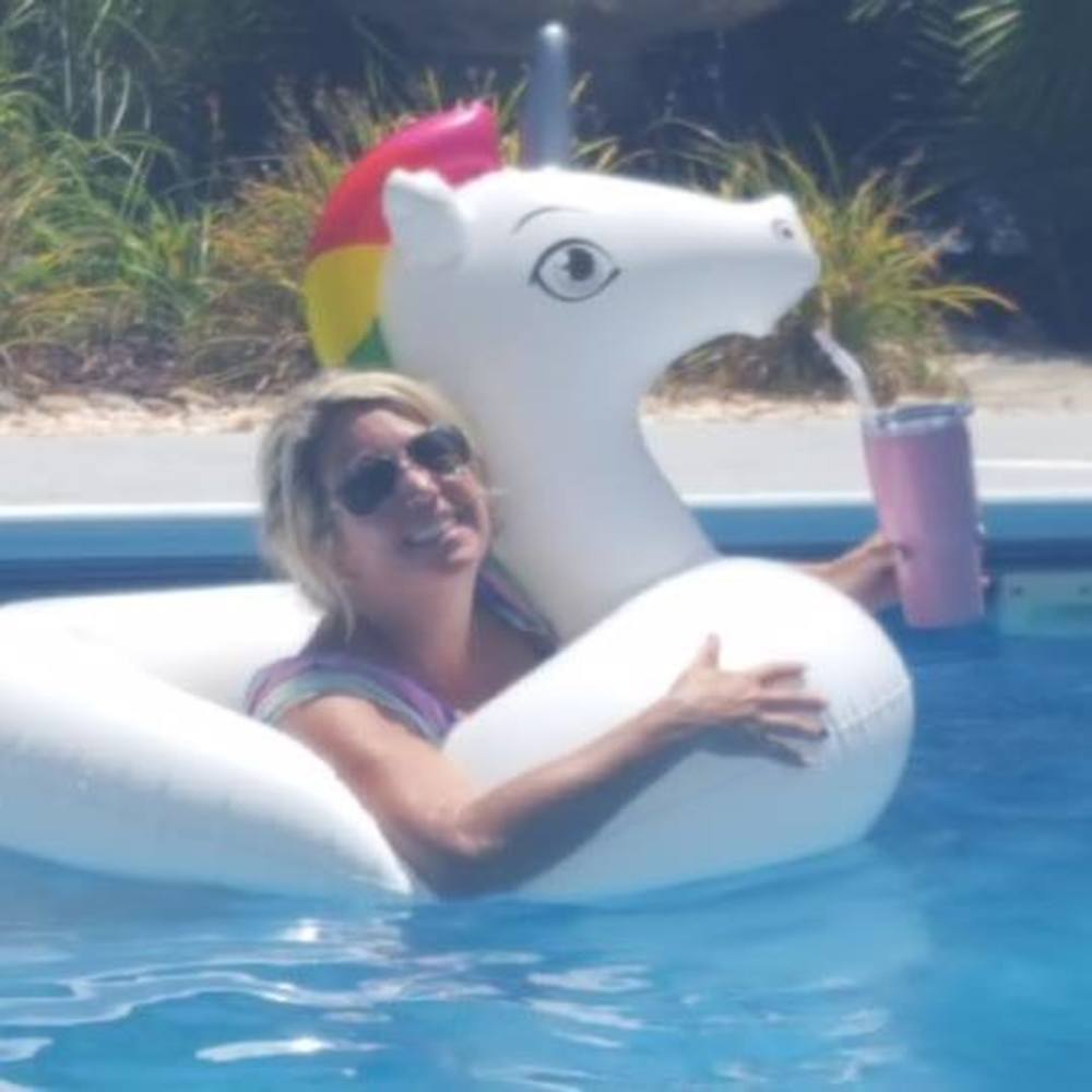 Meet your Posher, Lainie