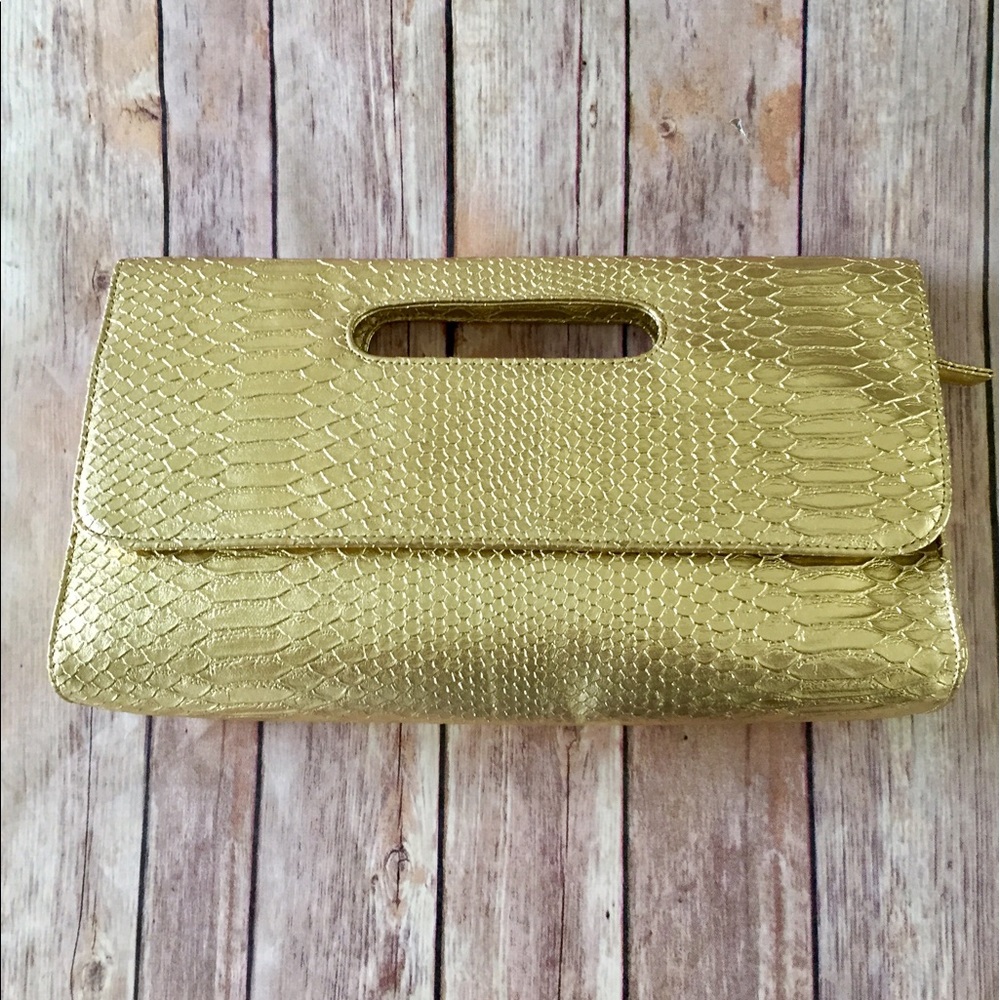 NWT Nila Anthony clutch