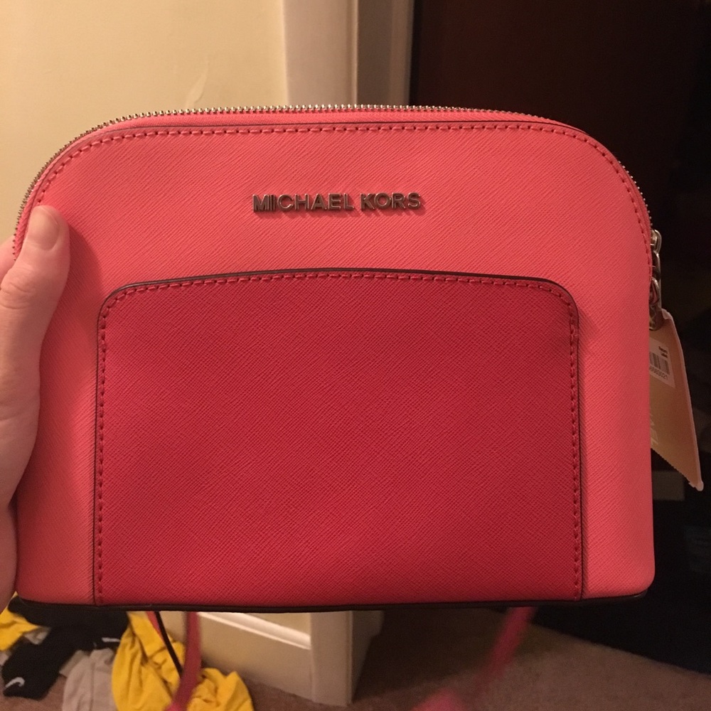 Michael kors coral dome crossbody