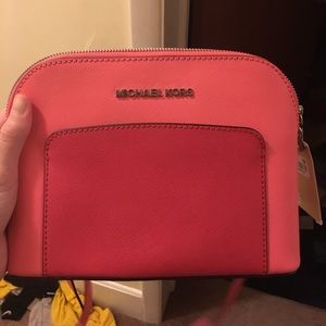 Michael kors coral dome crossbody