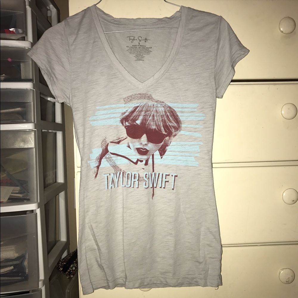Taylor Swift "Red" T-Shirt