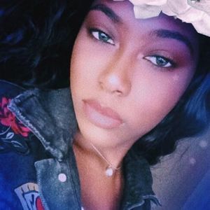 Meet your Posher, Janis