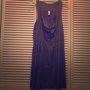 Sleeveless denim dress