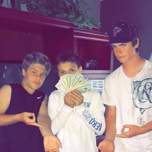 Meet your Posher, Collin