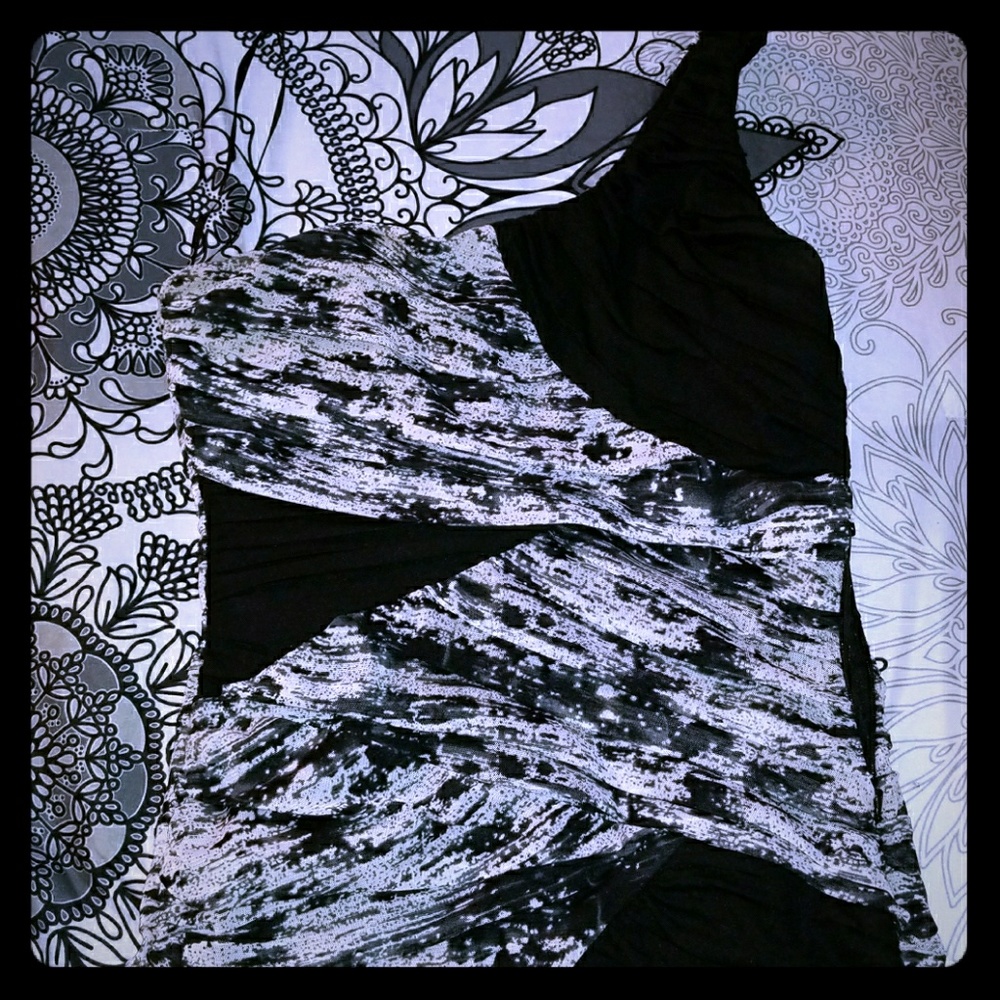 💚2b Bebe Small dress