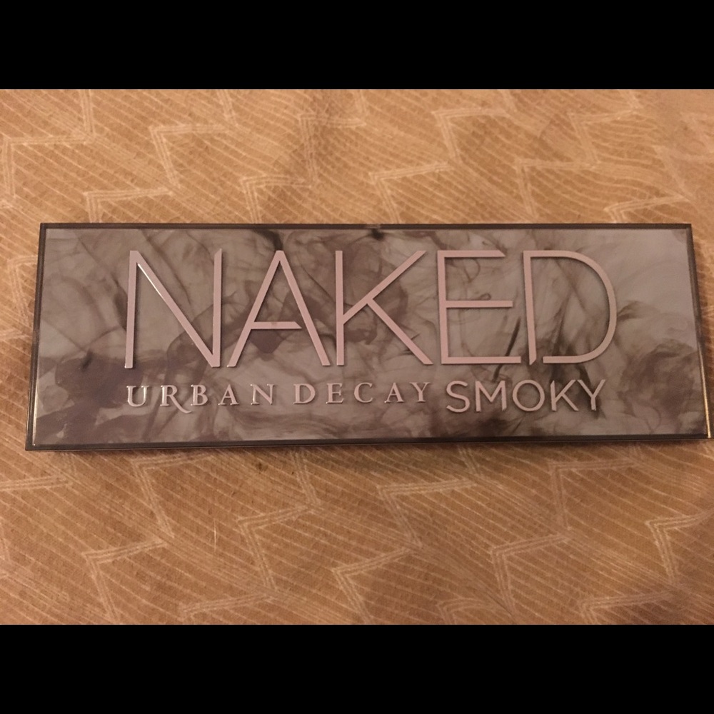 Urban Decay eyeshadow pallet