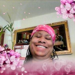 Meet your Posher, Lucy