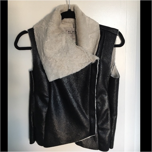 Vest - Picture 2 of 3