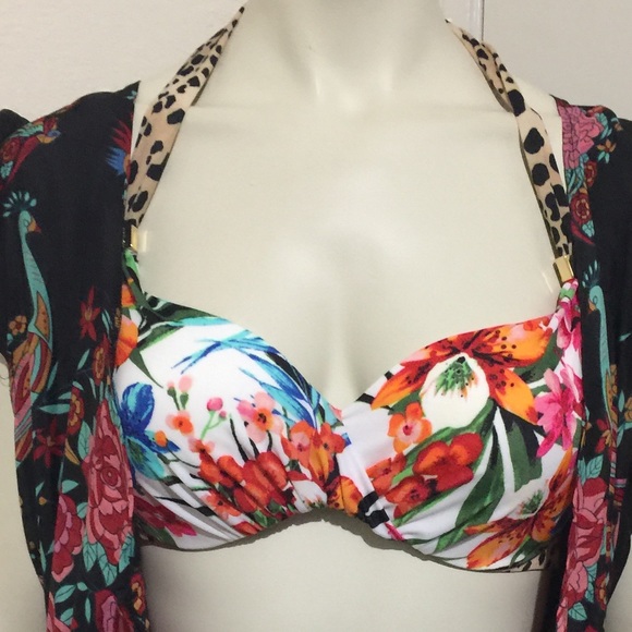 Victoria Secret Swim Top Size 34B - Picture 3 of 6