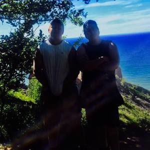 Meet your Posher, Hunter