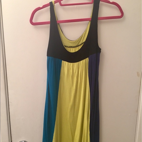 Hurley Color Block Dress with Pockets - Picture 2 of 3