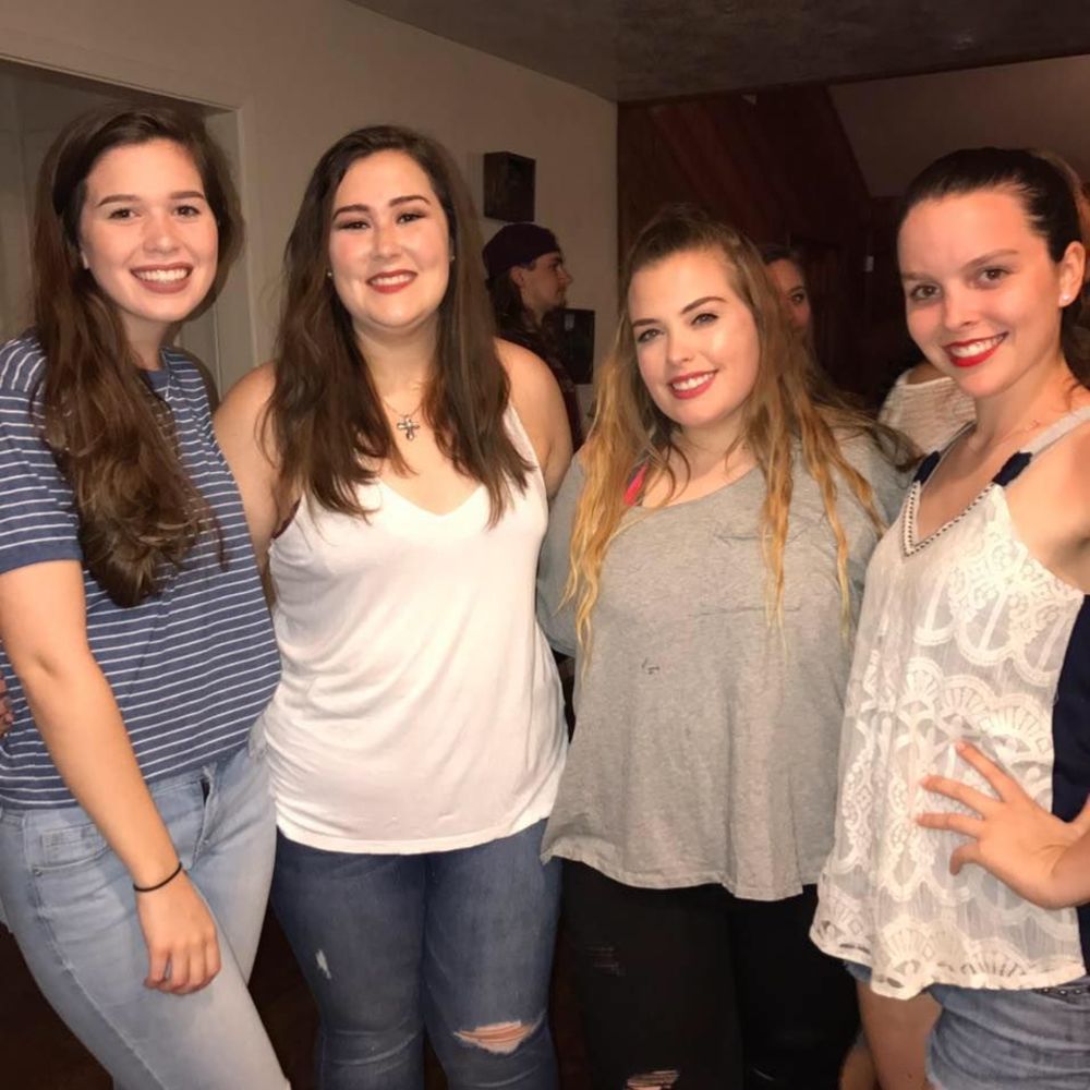 Meet your Posher, Ashley