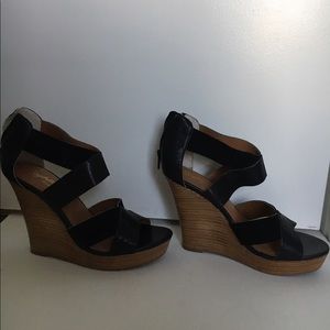 Seychelles Wedges