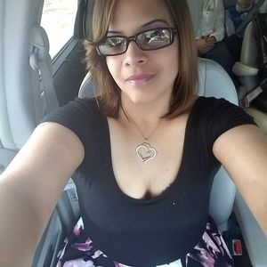 Meet your Posher, Mylett