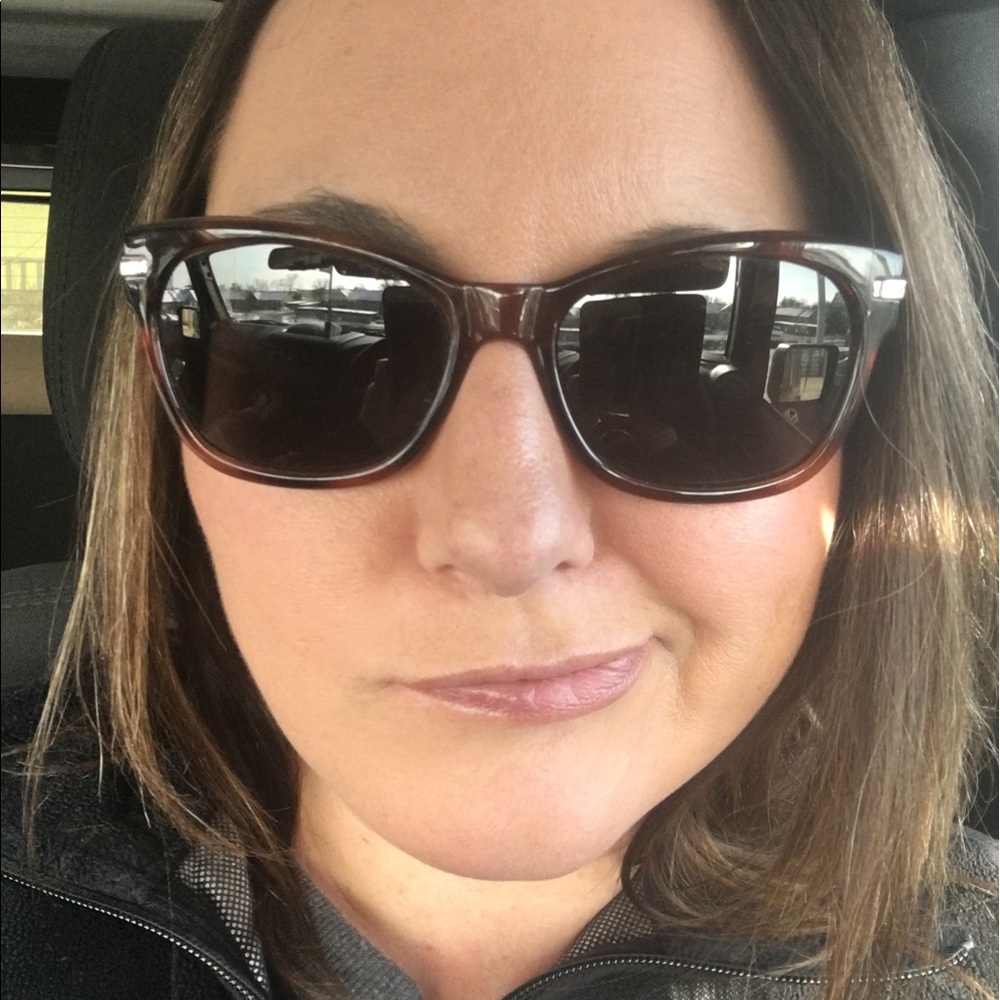 Meet your Posher, Joann